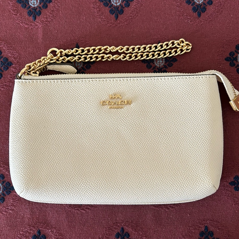 Coach wristlet wallet